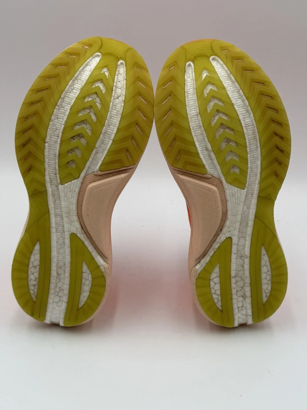 Saucony Tempus Women's Size 8 Campfire Orange Cushioned Running Shoes S10720-45